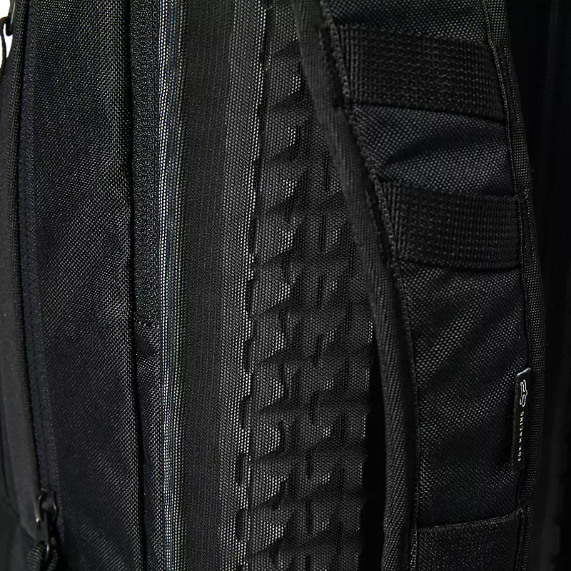 Utility 18 Liter Hydration Pack for Mountain Biking Trail Riding