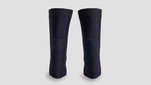 2025 Specialized Traction D3O Knee Pad Knee Cover - Black, Large