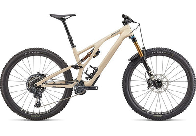 2022 Specialized Stumpjumper evo pro bike gloss sand / black s2