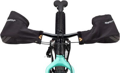 45NRTH Draugenklaw Flat Bar Pogies - Black