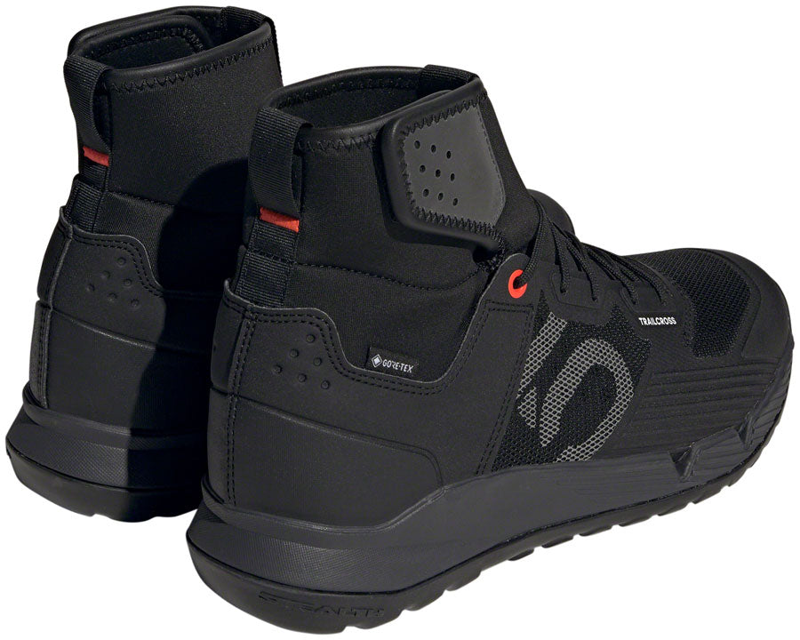Five Ten Trailcross GTX Flat Shoes - Men's, Core Black/Gray Three/Solar Redd, 10