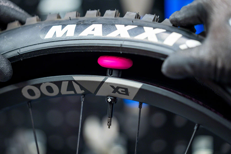 Muc-Off Stealth Tubeless Tag Holder for Muc-Off Tubeless Valves